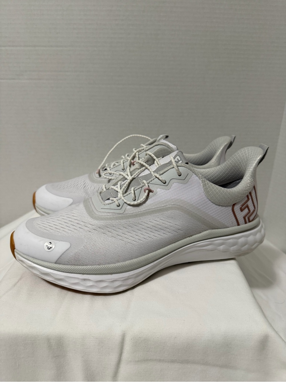 10W Womens Footjoy Quantum Spikeless Golf Shoes NOS